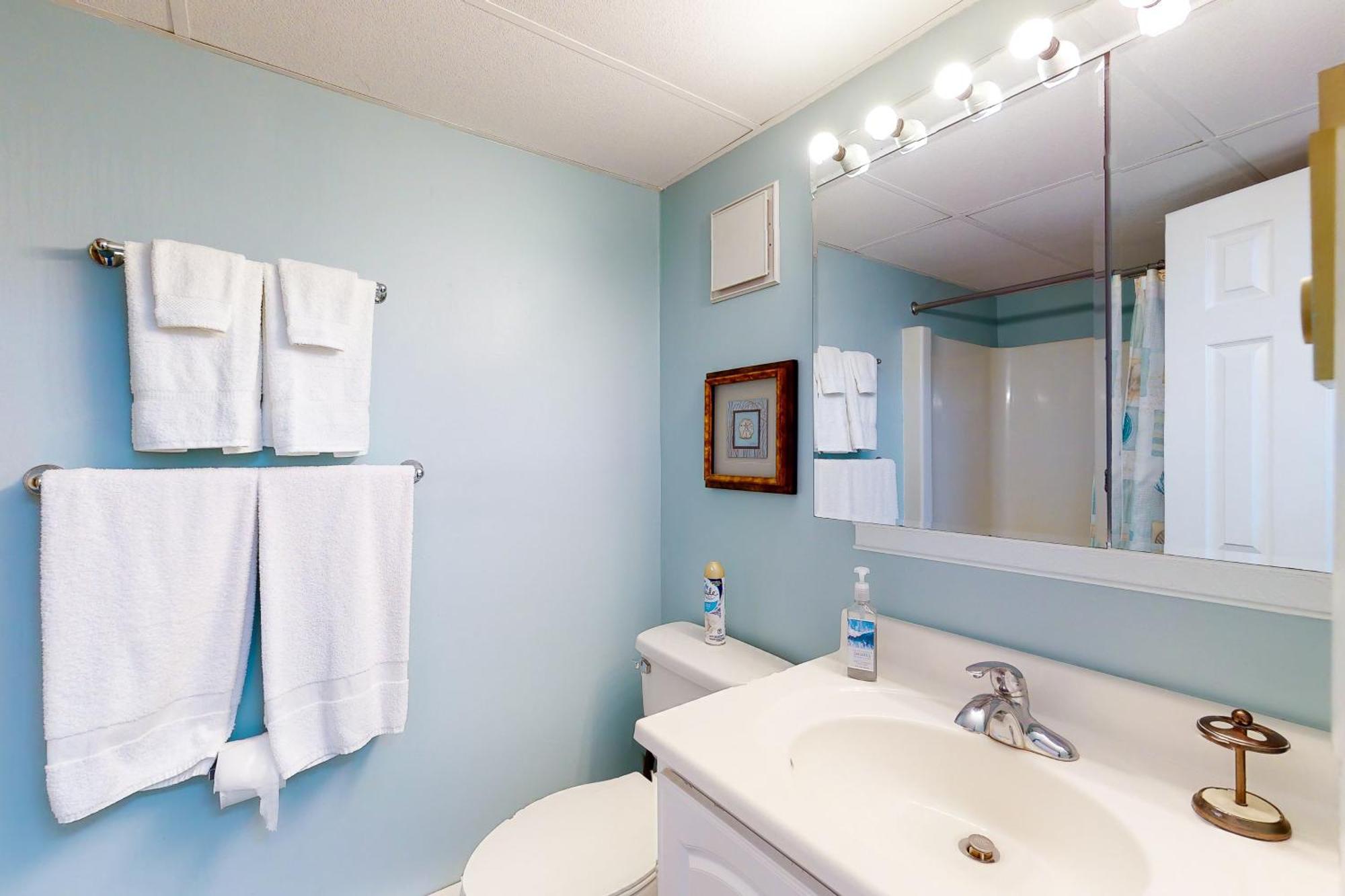 Diamond Head Condos Ocean City Room photo